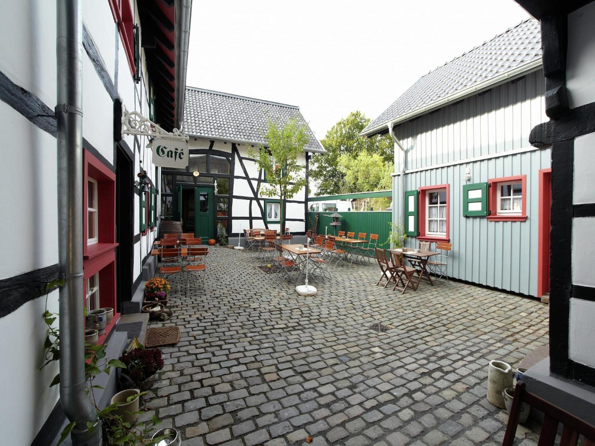 Nostalgic Apartment In The Eifel Region Schleiden Exterior foto